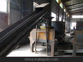 高效秸稈壓塊機 助力綠色能源，提升農(nóng)業(yè)資源價值