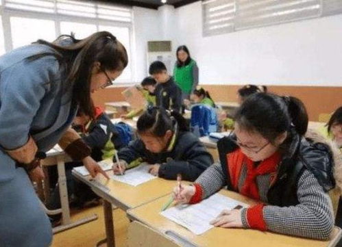 幼兒園延時服務正式推行，家長喜出望外，教育部門詳解惠民新舉措